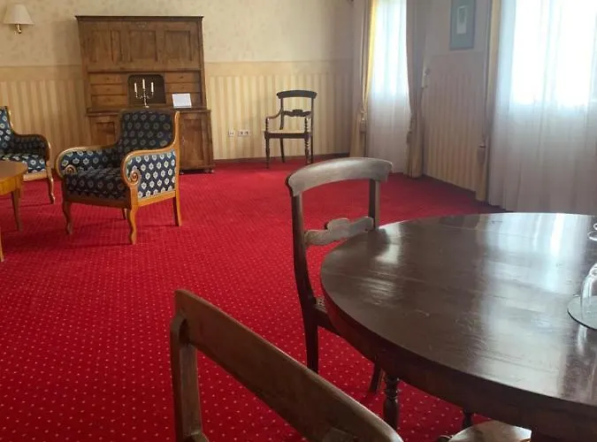 Saechsischer Hof Hotel